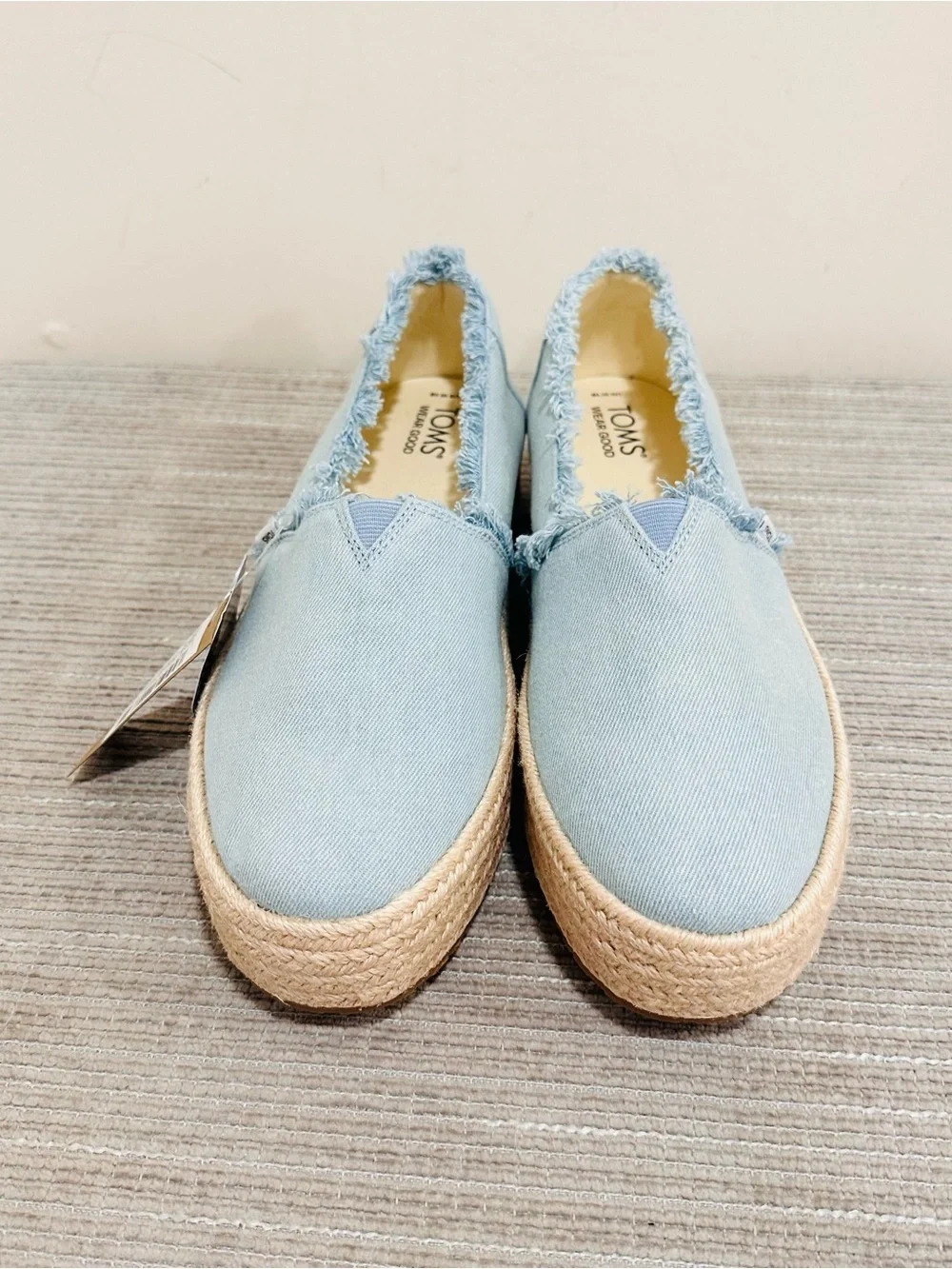 Toms pastel fray platform